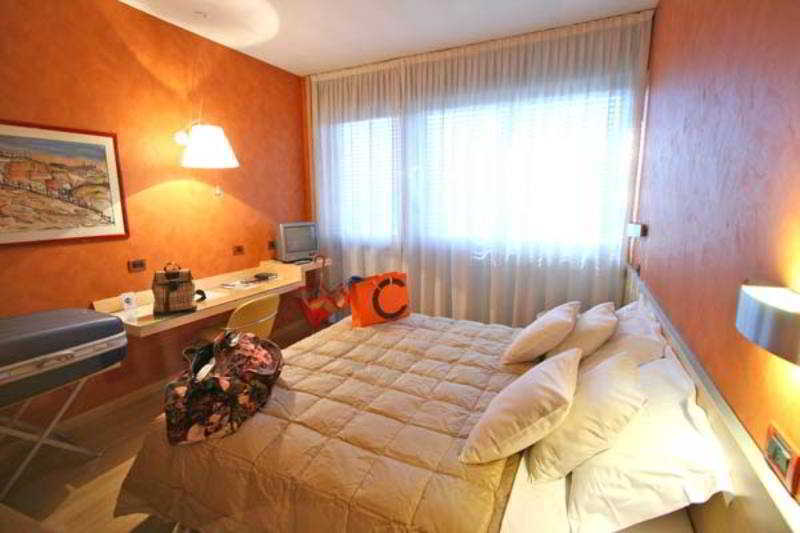 Hotel Alexandra Турин Екстер'єр фото