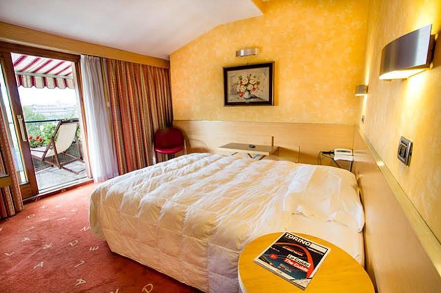Hotel Alexandra Турин Екстер'єр фото