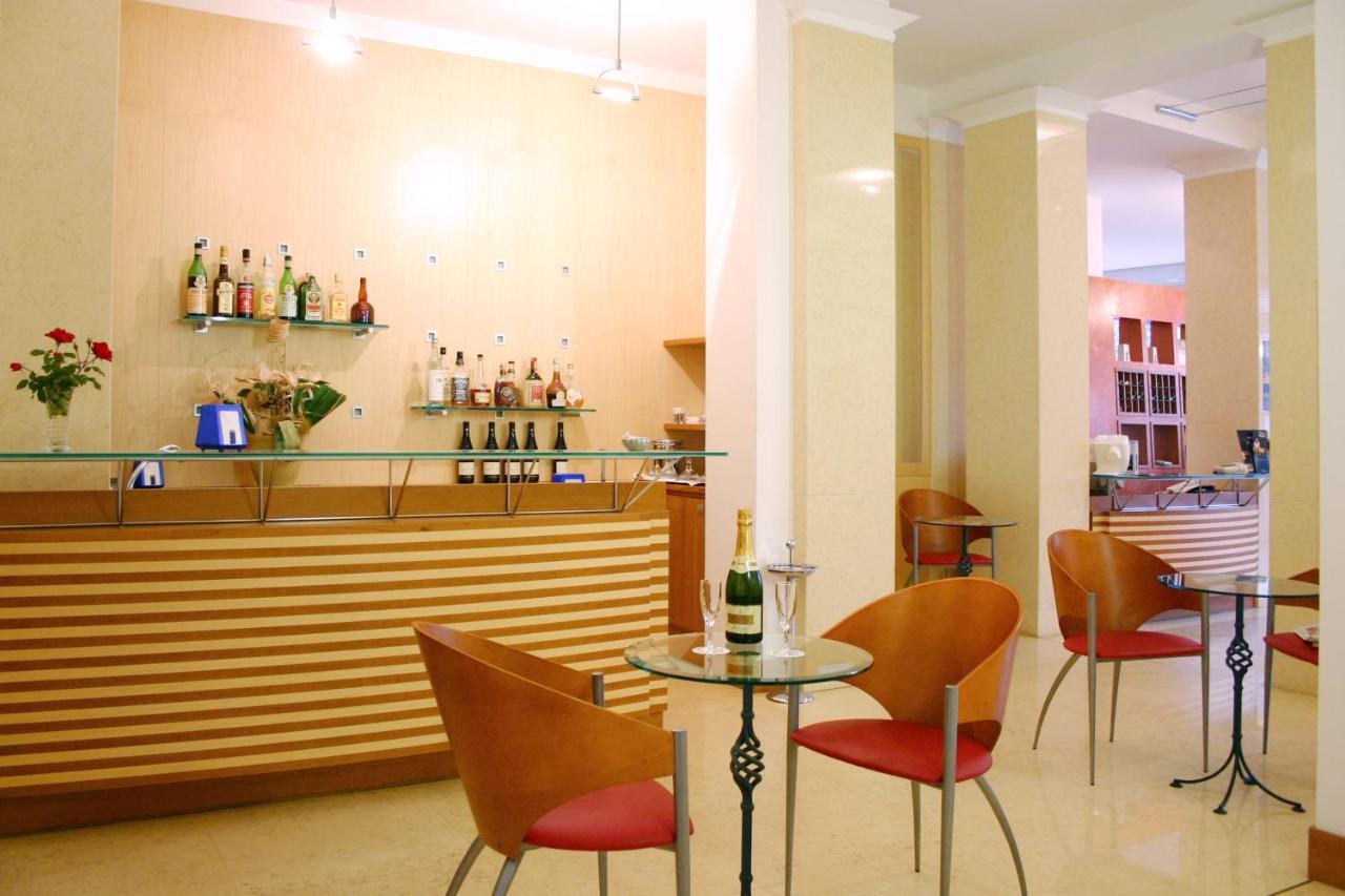 Hotel Alexandra Турин Інтер'єр фото
